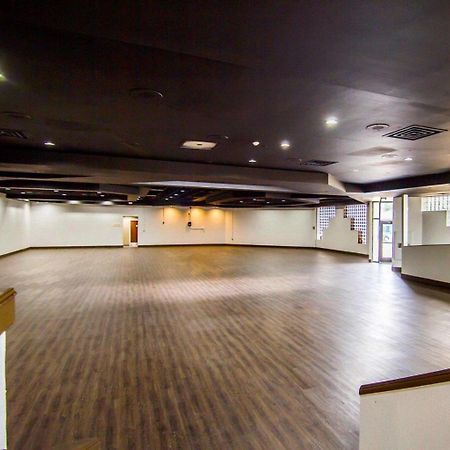 Comfort Inn & Suites Plano East Bagian luar foto