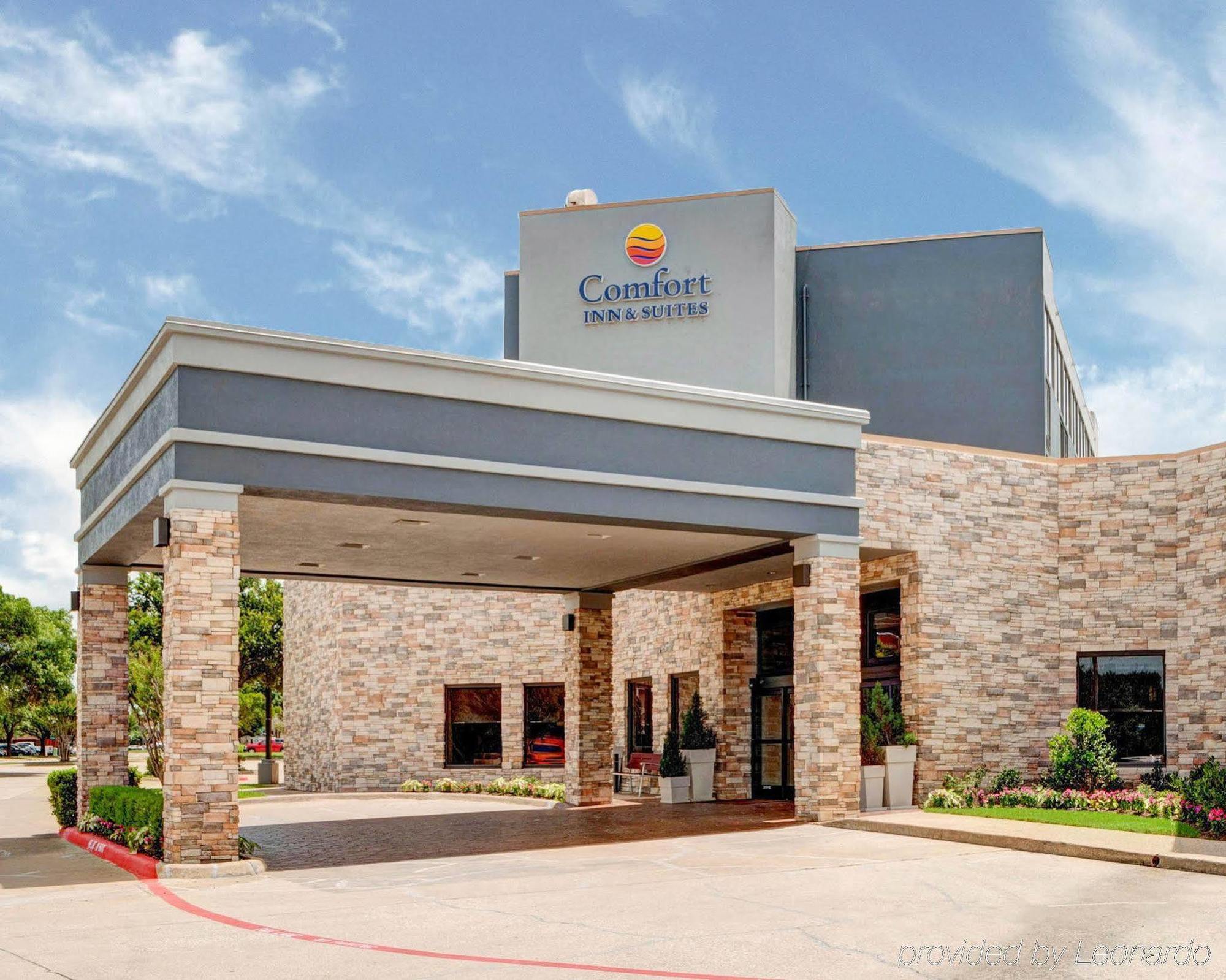 Comfort Inn & Suites Plano East Bagian luar foto