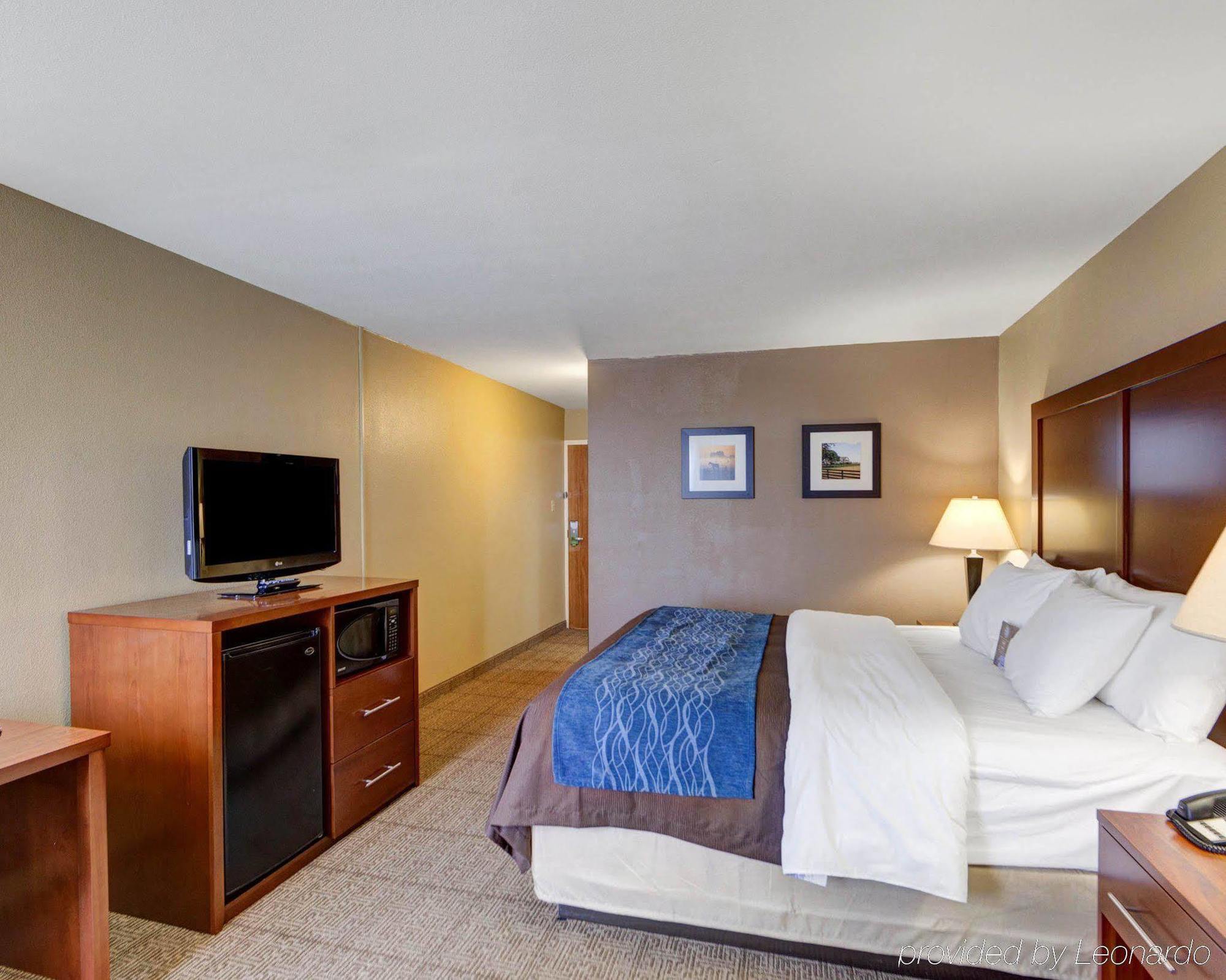 Comfort Inn & Suites Plano East Bagian luar foto
