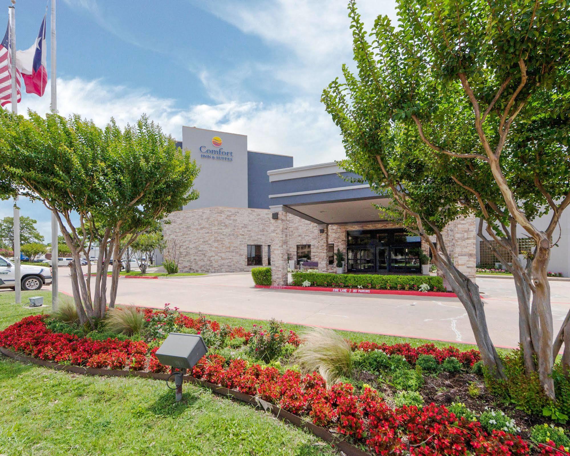 Comfort Inn & Suites Plano East Bagian luar foto