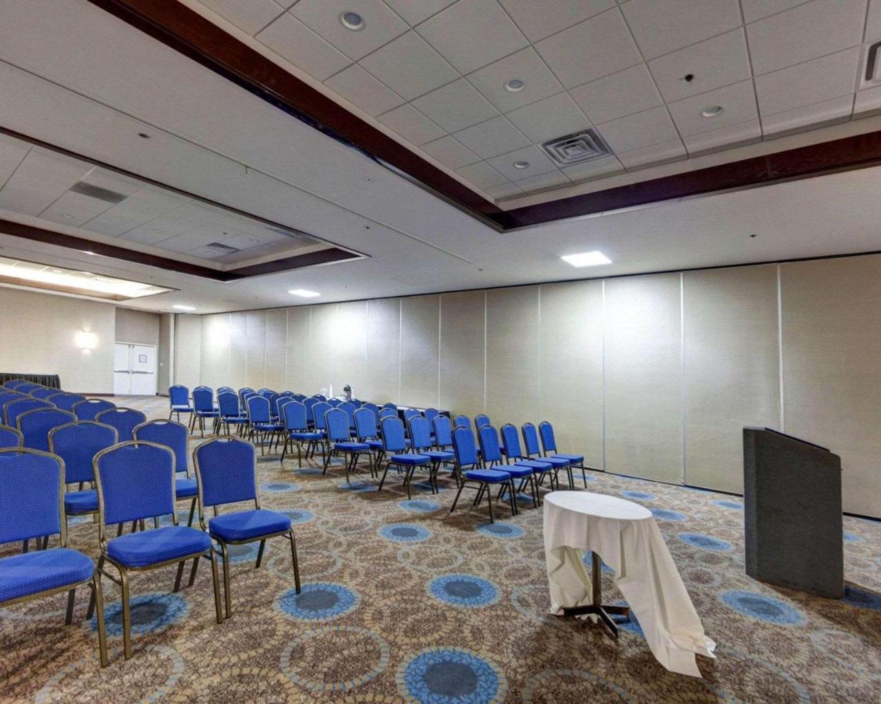 Comfort Inn & Suites Plano East Bagian luar foto