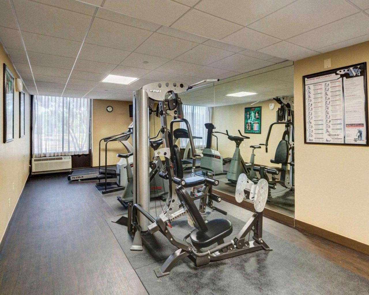 Comfort Inn & Suites Plano East Bagian luar foto
