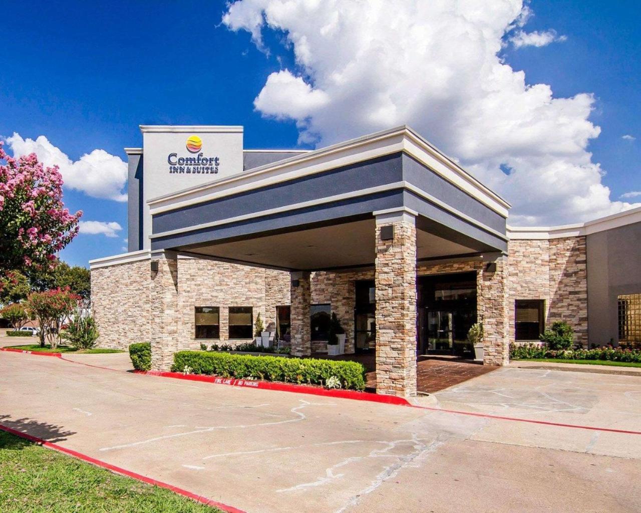 Comfort Inn & Suites Plano East Bagian luar foto