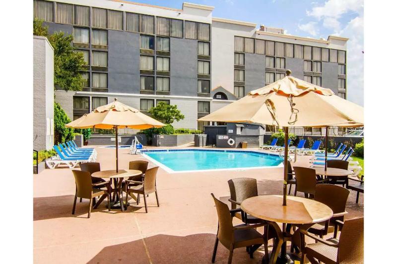 Comfort Inn & Suites Plano East Bagian luar foto