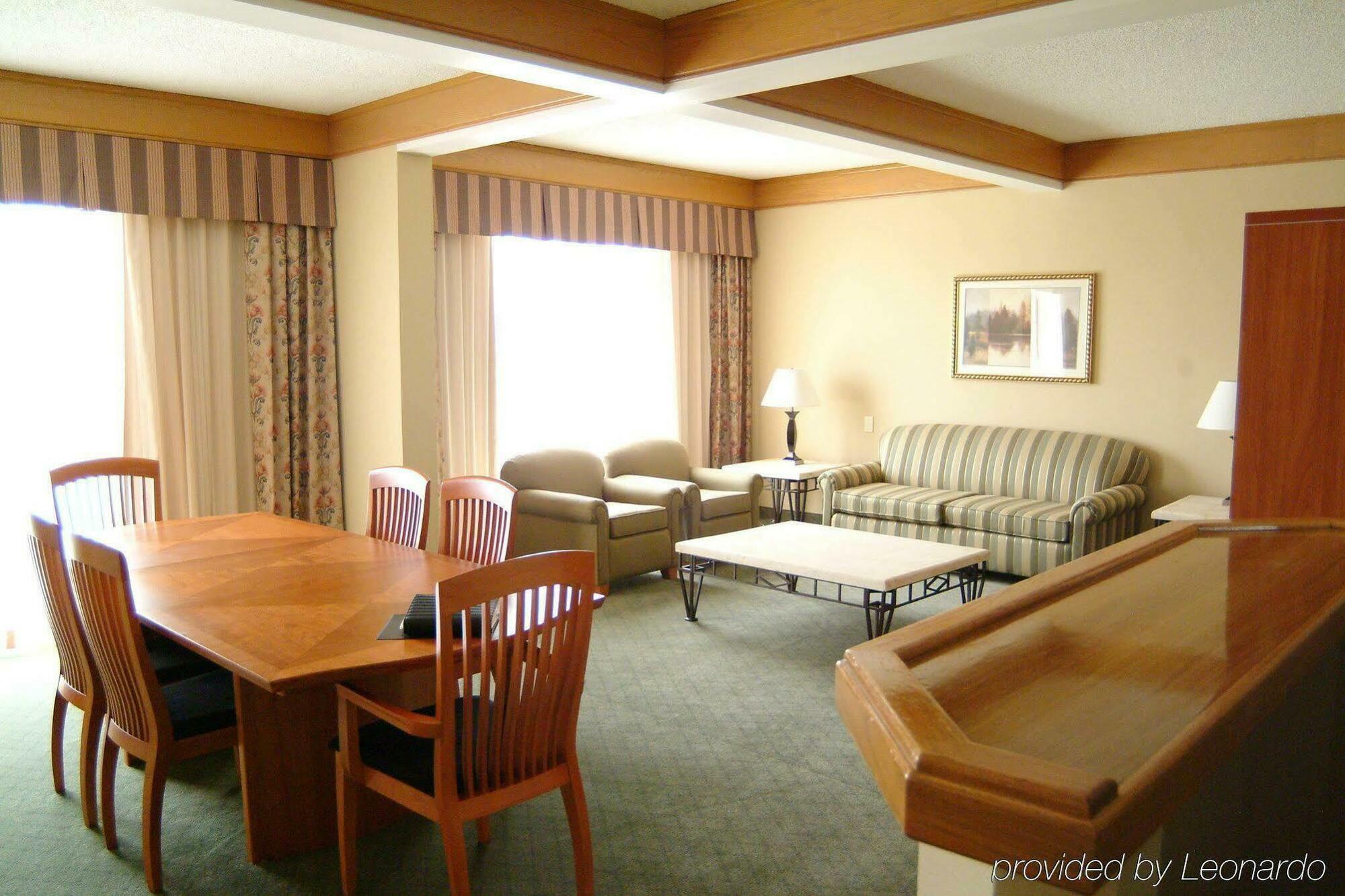 Comfort Inn & Suites Plano East Ruang foto
